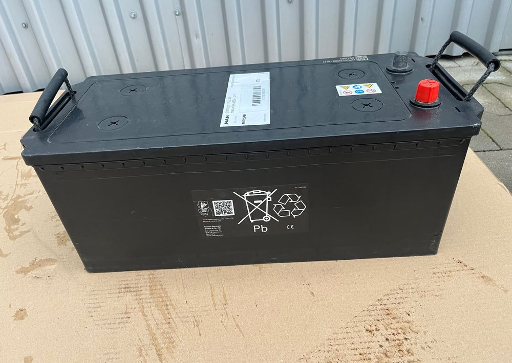 Akumulator MAN 175 Ah 900A 2025 rok - Sistemi elektrik për Kamioni: foto 4 Akumulator MAN 175 Ah 900A 2025 rok - Sistemi elektrik për Kamioni: foto 4