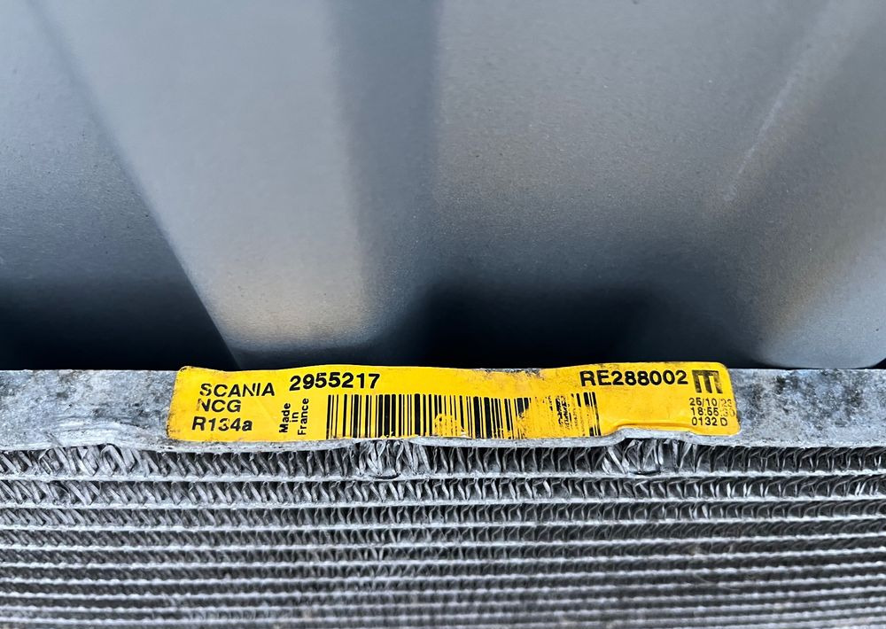 Chłodnica klimatyzacji Scania R S Super NGS skraplacz - Sistemi i ftohjes për Kamioni: foto 3 Chłodnica klimatyzacji Scania R S Super NGS skraplacz - Sistemi i ftohjes për Kamioni: foto 3