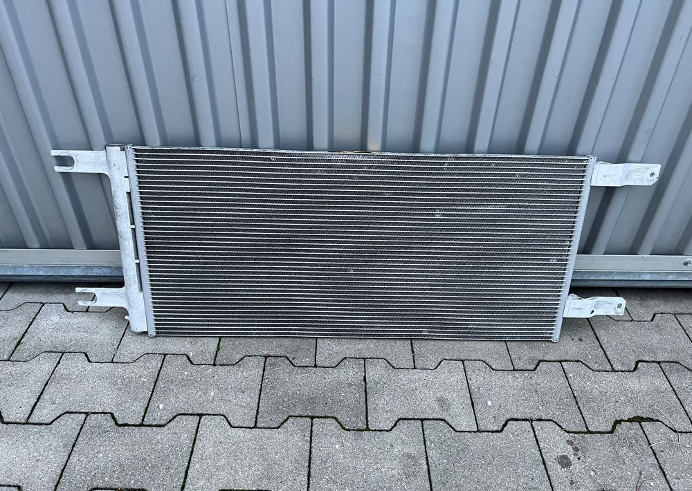 Chłodnica klimatyzacji Scania R S Super NGS skraplacz - Sistemi i ftohjes për Kamioni: foto 2 Chłodnica klimatyzacji Scania R S Super NGS skraplacz - Sistemi i ftohjes për Kamioni: foto 2