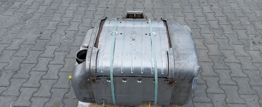 IVECO EUROCARGO EURO 6 KATALIZATOR TŁUMIK NOWY 5801833244 - Konvertuesi kataliktik për Kamioni: foto 5 IVECO EUROCARGO EURO 6 KATALIZATOR TŁUMIK NOWY 5801833244 - Konvertuesi kataliktik për Kamioni: foto 5