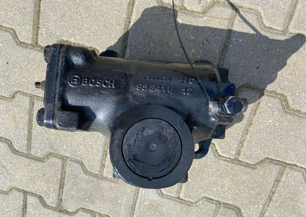 Kolumna kierownicza MAN TGL TGM TG 3 euro 6 przekładnia - Kutia e drejtimit për Kamioni: foto 3 Kolumna kierownicza MAN TGL TGM TG 3 euro 6 przekładnia - Kutia e drejtimit për Kamioni: foto 3