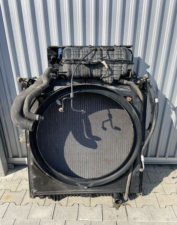 Komplet chłodnic MAN TGX euro 6 chłodnice 90 cm - Radiatori për Kamioni: foto 1 Komplet chłodnic MAN TGX euro 6 chłodnice 90 cm - Radiatori për Kamioni: foto 1