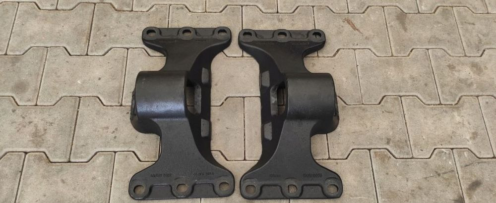 ŁAPA ŁAPY POD SIODŁO JOST 150mm NOWE - Bashkues i rrotës së pestë për Kamioni: foto 1 ŁAPA ŁAPY POD SIODŁO JOST 150mm NOWE - Bashkues i rrotës së pestë për Kamioni: foto 1