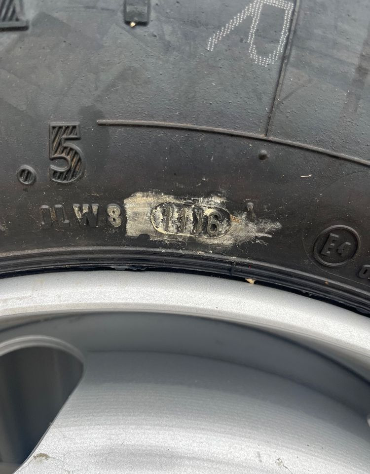 NOWE koło opona Continental LDR 9.5R 17.5 - Goma dhe bandazhe për Kamioni: foto 4 NOWE koło opona Continental LDR 9.5R 17.5 - Goma dhe bandazhe për Kamioni: foto 4