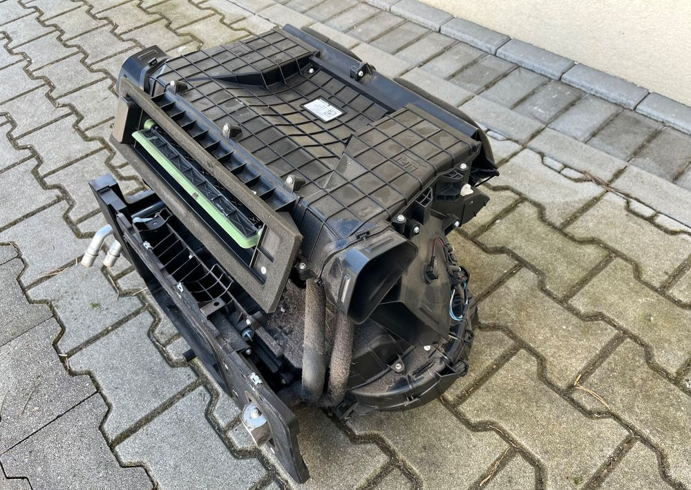 Nagrzewnica DAF XF 106 euro 6 lift dmuchawa - Ngrohja/ Ventilimi për Kamioni: foto 2 Nagrzewnica DAF XF 106 euro 6 lift dmuchawa - Ngrohja/ Ventilimi për Kamioni: foto 2