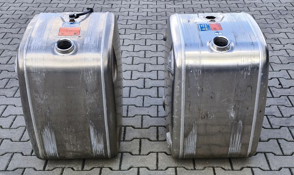 SCANIA R S ZBIORNIK PALIWA 200L NOWY - Serbatori i karburantit për Kamioni: foto 1 SCANIA R S ZBIORNIK PALIWA 200L NOWY - Serbatori i karburantit për Kamioni: foto 1