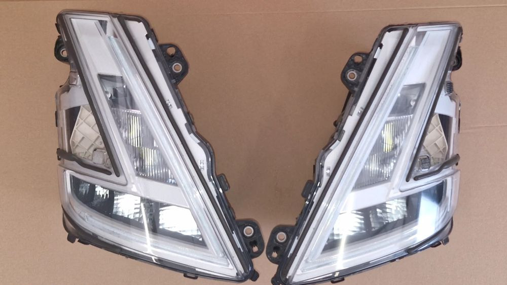 VOLVO FH5 LAMPA PRZEDNIA FULL LED 23752680 23752678 24056515 - Fenerët për Kamioni: foto 1 VOLVO FH5 LAMPA PRZEDNIA FULL LED 23752680 23752678 24056515 - Fenerët për Kamioni: foto 1