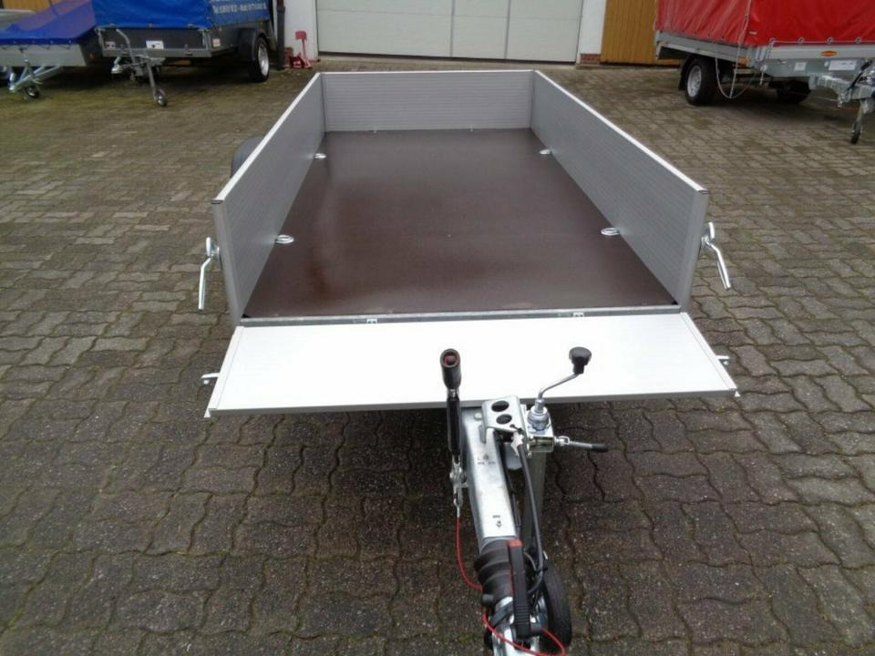 Böckmann PKW-Anhänger, 1,35 to. Einachs, 100 km/h - Rimorkio makine: foto 4 Böckmann PKW-Anhänger, 1,35 to. Einachs, 100 km/h - Rimorkio makine: foto 4