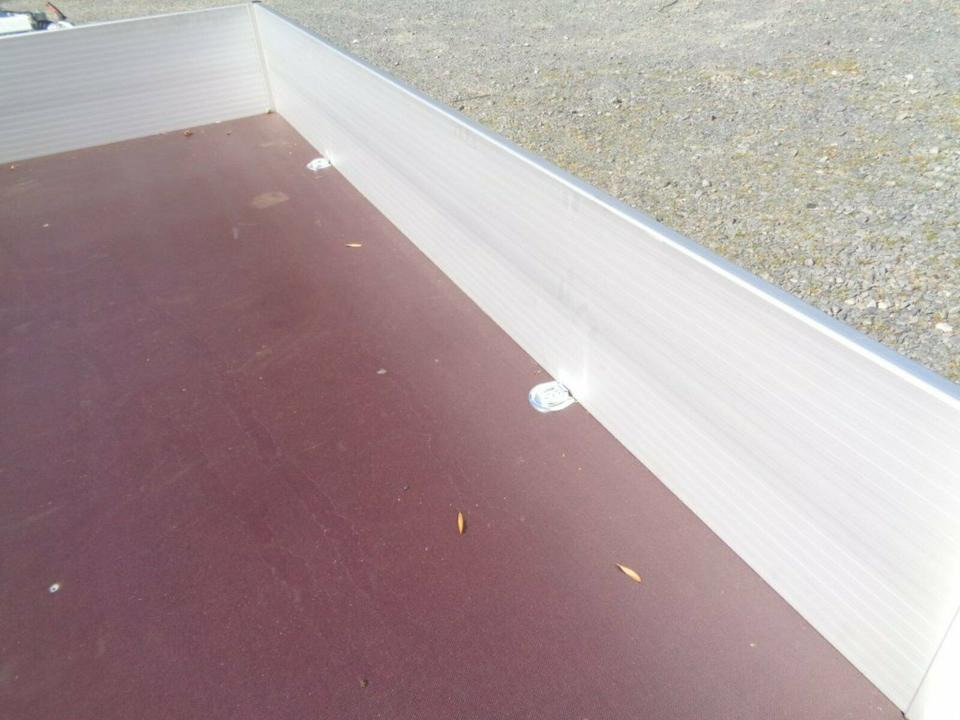 Böckmann PKW-Anhänger, 1500 kg, Alubordwände 100 km/h - Rimorkio makine: foto 5 Böckmann PKW-Anhänger, 1500 kg, Alubordwände 100 km/h - Rimorkio makine: foto 5