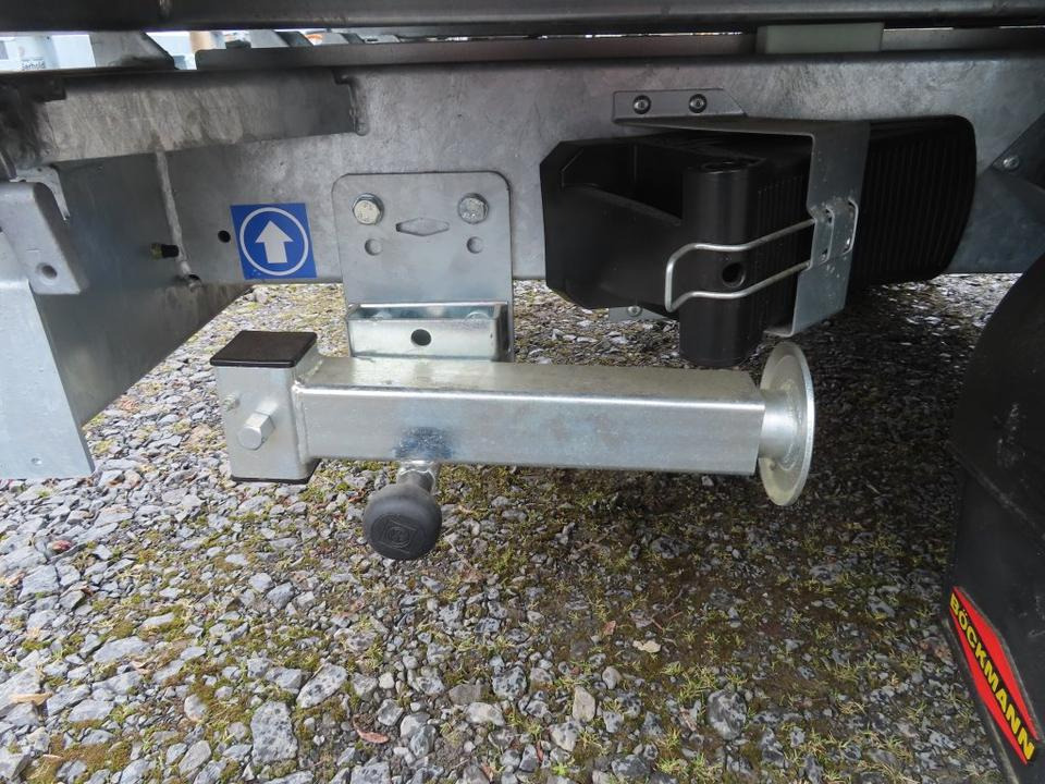Böckmann PKW Anhänger, Dreiseitenkipper, 3,0 to. Elektrokipper, - Rimorkio vetëshkarkuese: foto 4 Böckmann PKW Anhänger, Dreiseitenkipper, 3,0 to. Elektrokipper, - Rimorkio vetëshkarkuese: foto 4