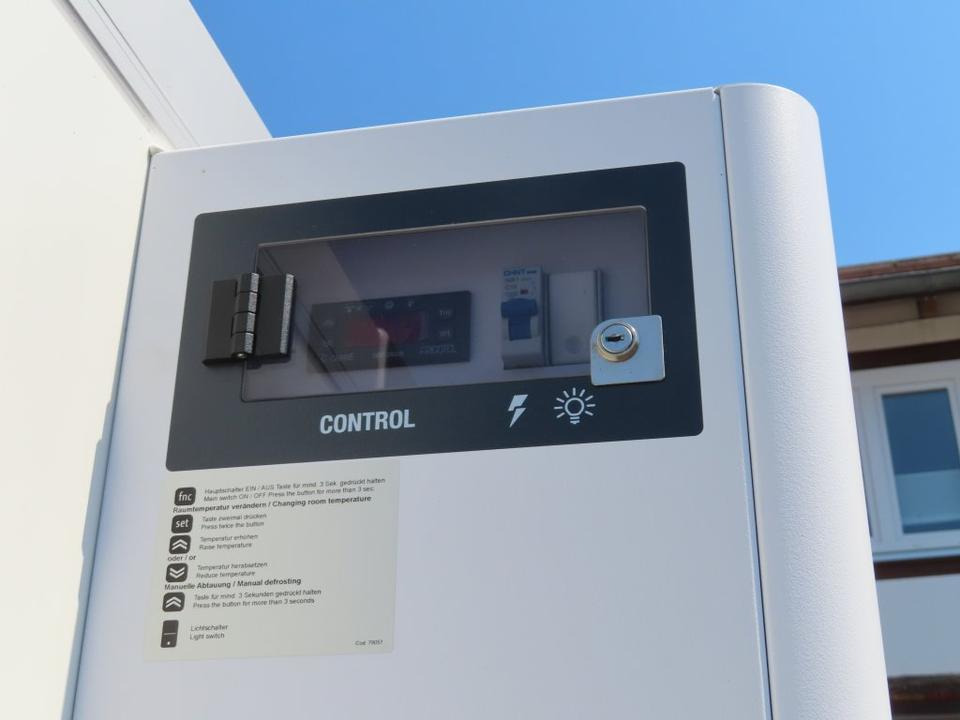 PKW Anhänger, Böckmann, Kühlkoffer,2,7 to. sofort - Rimorkio frigorifer: foto 4 PKW Anhänger, Böckmann, Kühlkoffer,2,7 to. sofort - Rimorkio frigorifer: foto 4