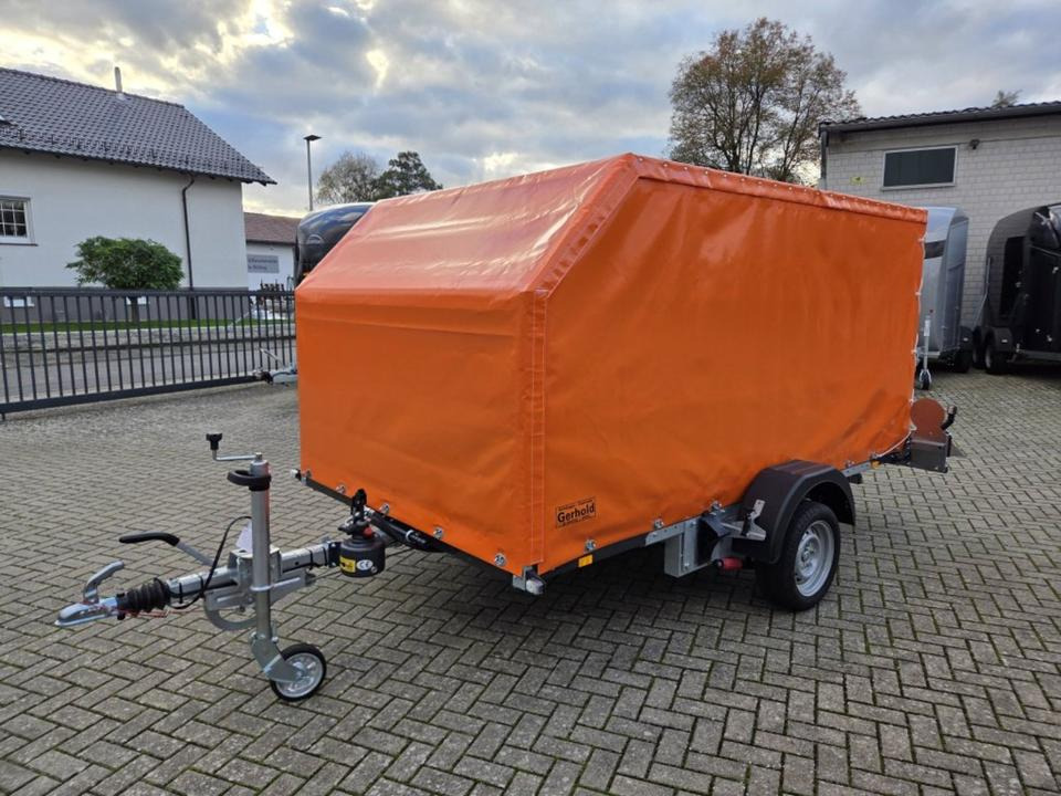 PKW Anhänger Unsinn Absenkanhänger 100 km/h Alubordwände Plane - Rimorkio makine: foto 3 PKW Anhänger Unsinn Absenkanhänger 100 km/h Alubordwände Plane - Rimorkio makine: foto 3