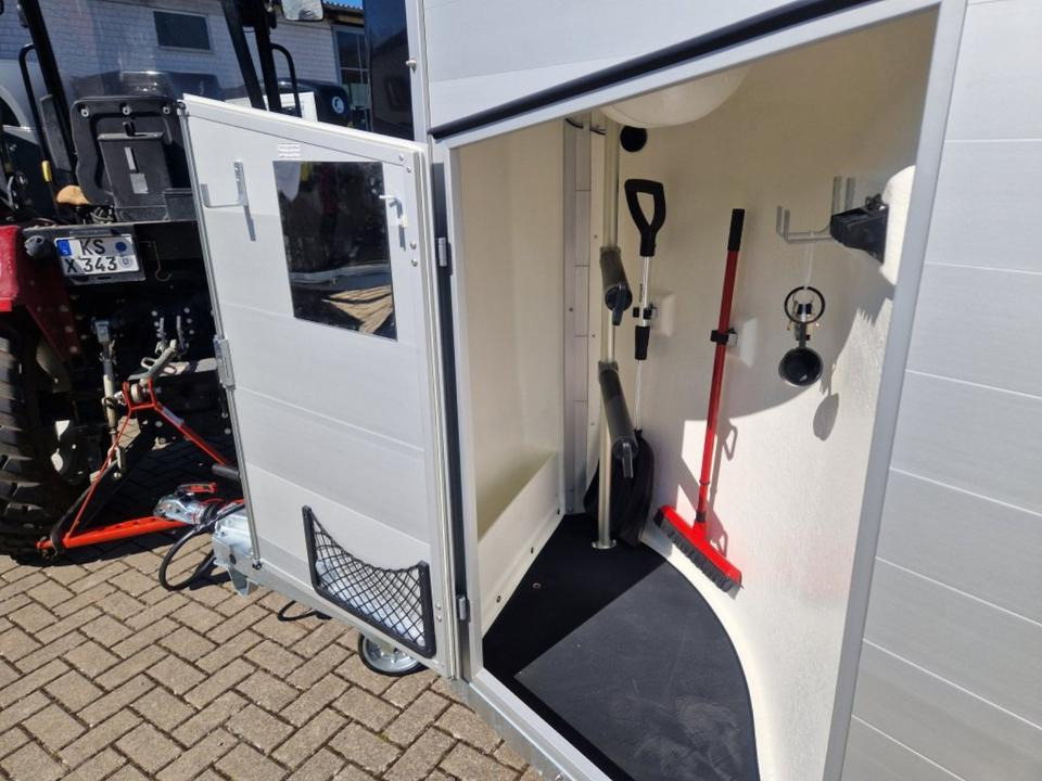 Pferdeanhänger Böckmann Portax Esprit Nex Gen Saka Flügeltür 2,4t - Rimorkio për kuaj: foto 5 Pferdeanhänger Böckmann Portax Esprit Nex Gen Saka Flügeltür 2,4t - Rimorkio për kuaj: foto 5