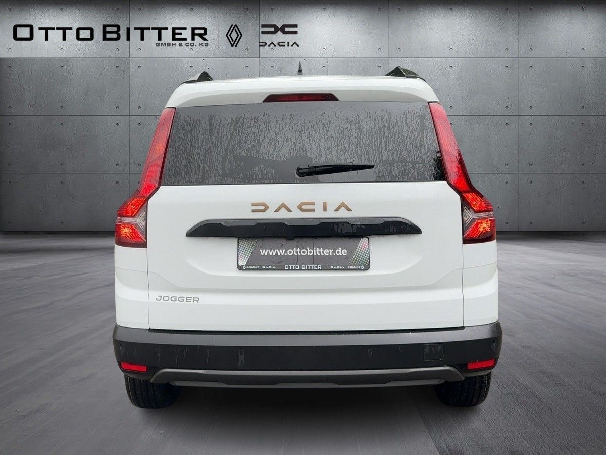 Dacia Jogger Extreme TCe110 5-Sitzer NAVI/RESERVERAD - Makinë me portobagazh: foto 3 Dacia Jogger Extreme TCe110 5-Sitzer NAVI/RESERVERAD - Makinë me portobagazh: foto 3