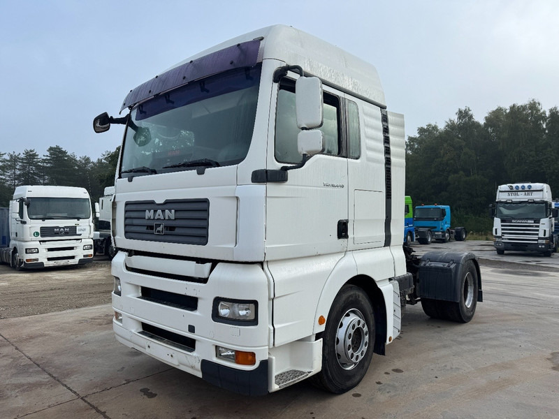 MAN TGA 18.440 (MANUAL GEARBOX / BOITE MANUELLE / PERFECT) - Gjysmë-kamion: foto 1 MAN TGA 18.440 (MANUAL GEARBOX / BOITE MANUELLE / PERFECT) - Gjysmë-kamion: foto 1