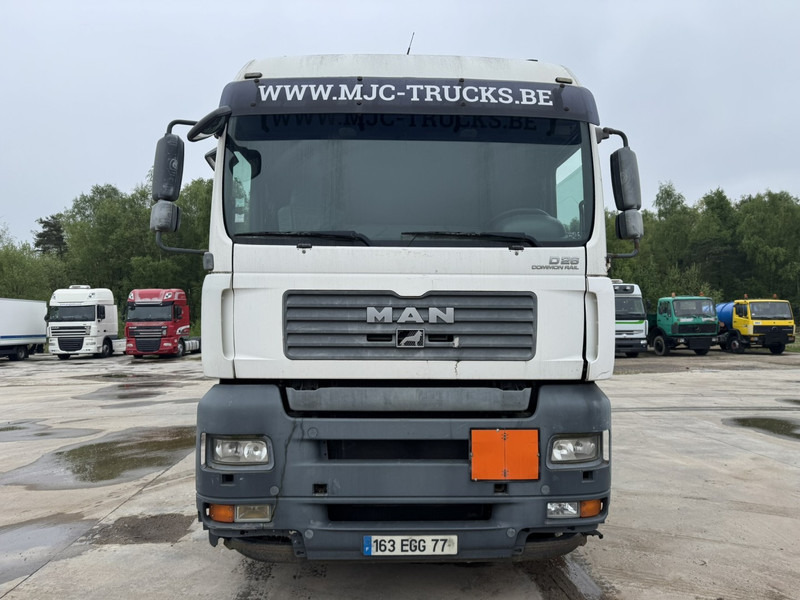 MAN TGA 33.480 (MANUAL GEARBOX / BOITE MANUELLE / 6X4 / CAMION FRANCAIS EN BON ETAT !) - Kamion kabinë-shasi: foto 2 MAN TGA 33.480 (MANUAL GEARBOX / BOITE MANUELLE / 6X4 / CAMION FRANCAIS EN BON ETAT !) - Kamion kabinë-shasi: foto 2