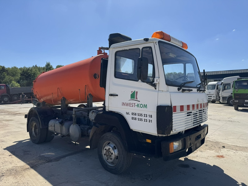 Mercedes-Benz SK 914 (8000 L / STEEL SUSPENSION & MANUAL PUMP / SUSPENSION LAMES & POMPE MANUELLE) - Kamion me vakuum: foto 3 Mercedes-Benz SK 914 (8000 L / STEEL SUSPENSION & MANUAL PUMP / SUSPENSION LAMES & POMPE MANUELLE) - Kamion me vakuum: foto 3