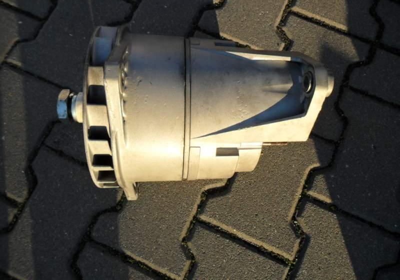 Wszystkie Alternator Bosz 24v ,140 A - Gjeneratori për Autobus: foto 2 Wszystkie Alternator Bosz 24v ,140 A - Gjeneratori për Autobus: foto 2