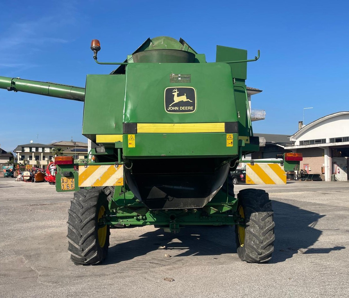 JOHN DEERE MIETITREBBIA CTS - Autokombajnë: foto 3 JOHN DEERE MIETITREBBIA CTS - Autokombajnë: foto 3