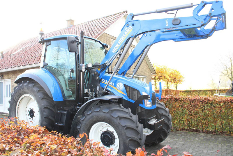 New Holland T5.105 Met voorlader - Traktor: foto 1 New Holland T5.105 Met voorlader - Traktor: foto 1