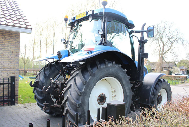 New Holland TS100A TS100A - Traktor: foto 3 New Holland TS100A TS100A - Traktor: foto 3
