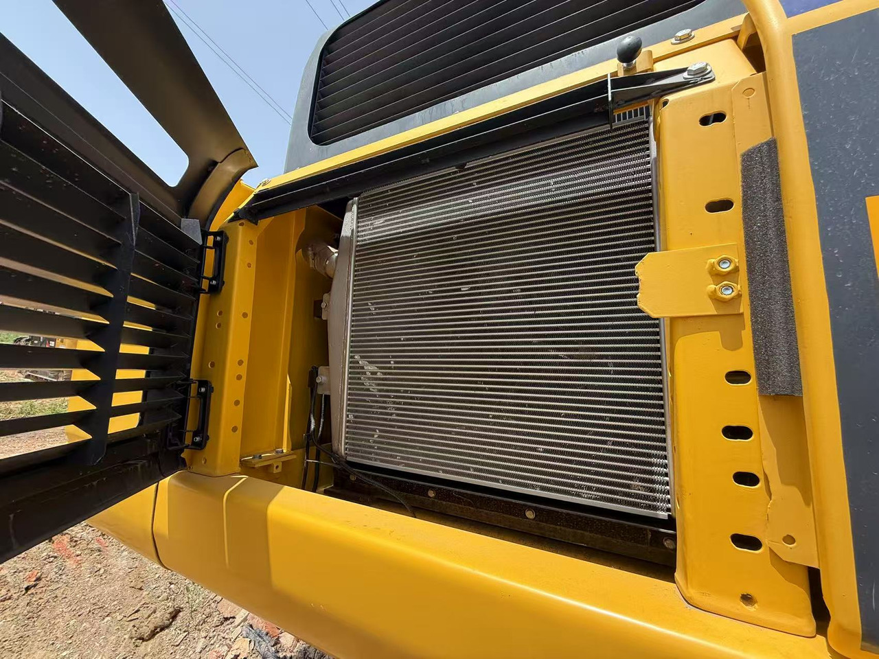 Ekskavator me zinxhirë KOMATSU pc400: foto 20 Ekskavator me zinxhirë KOMATSU pc400: foto 20