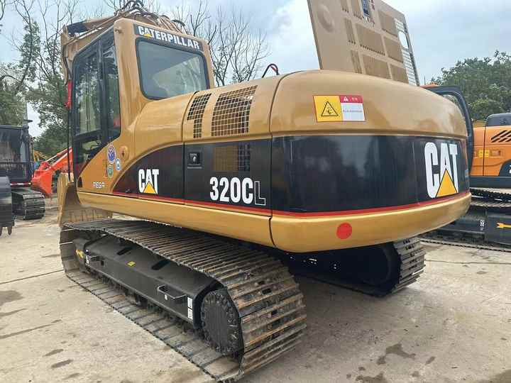 Used Excavator CAT 320C Second Hand Highly Competitive Digging Machine 325C 330C for Sale - Ekskavator me zinxhirë: foto 2 Used Excavator CAT 320C Second Hand Highly Competitive Digging Machine 325C 330C for Sale - Ekskavator me zinxhirë: foto 2