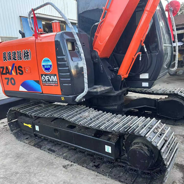 Used Excavator Good Quality Low Price Hitachi ZX70 Excavator in Good Condition for Sale - Ekskavator me zinxhirë: foto 1 Used Excavator Good Quality Low Price Hitachi ZX70 Excavator in Good Condition for Sale - Ekskavator me zinxhirë: foto 1