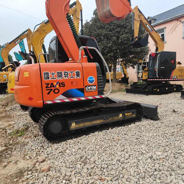 Used HITACHI ZX-70 - Ekskavator: foto 1 Used HITACHI ZX-70 - Ekskavator: foto 1