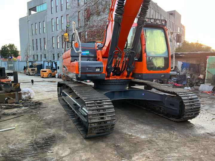 Used Large Doosan DX340 Excavator Original DX340-9 Used Excavator 34 Tons DX340lc-9c Hydraulic Excavator Sold Well - Ekskavator: foto 5 Used Large Doosan DX340 Excavator Original DX340-9 Used Excavator 34 Tons DX340lc-9c Hydraulic Excavator Sold Well - Ekskavator: foto 5