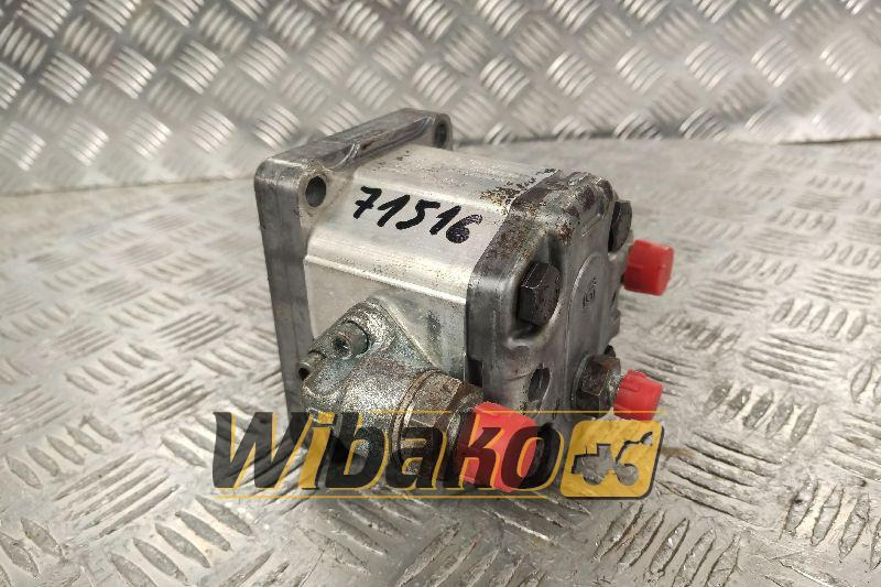 Hydraulic pump Sauer SEM2NN/8.0BN01BAM1C3C3NNNN/NNNNN09MAY13 121.19.100.00 - Pompa hidraulike për Makineri ndërtimi: foto 1 Hydraulic pump Sauer SEM2NN/8.0BN01BAM1C3C3NNNN/NNNNN09MAY13 121.19.100.00 - Pompa hidraulike për Makineri ndërtimi: foto 1