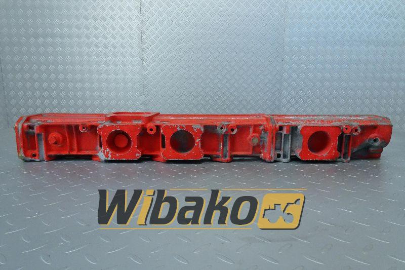 Intake manifold Deutz 04283995R - Kolektor ajri për Makineri ndërtimi: foto 1 Intake manifold Deutz 04283995R - Kolektor ajri për Makineri ndërtimi: foto 1