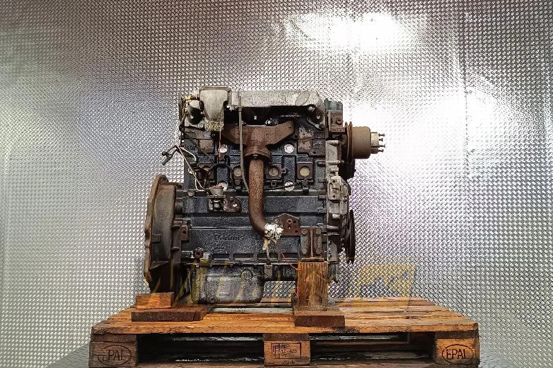 Perkins 1004-4 AA - Motori për Makineri ndërtimi: foto 3 Perkins 1004-4 AA - Motori për Makineri ndërtimi: foto 3