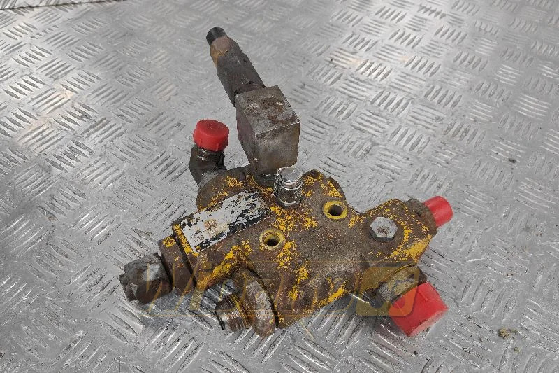 Volvo 811 4821801 - Valvula hidraulike për Makineri ndërtimi: foto 1 Volvo 811 4821801 - Valvula hidraulike për Makineri ndërtimi: foto 1