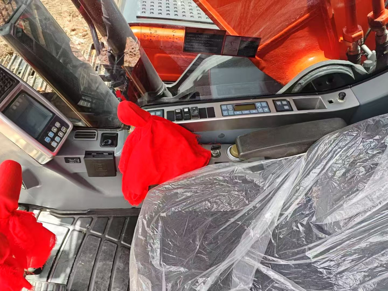 DOOSAN DX300 - Ekskavator me zinxhirë: foto 5 DOOSAN DX300 - Ekskavator me zinxhirë: foto 5