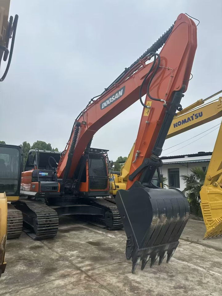 Doosan DX225LC-9C - Ekskavator me zinxhirë: foto 5 Doosan DX225LC-9C - Ekskavator me zinxhirë: foto 5