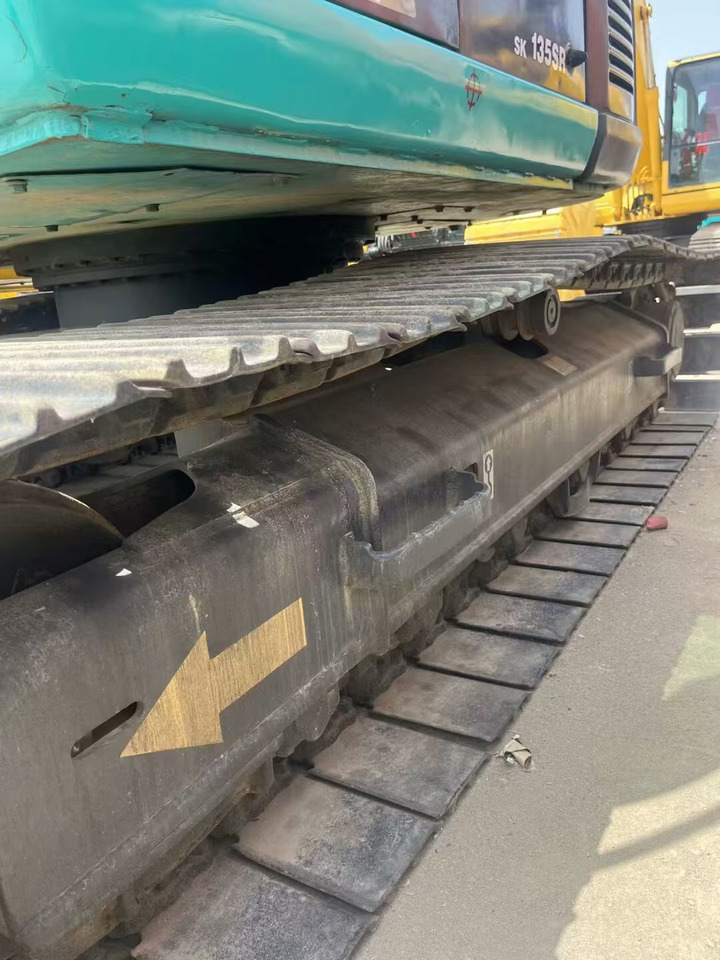 KOBELCO 135SR - Ekskavator me zinxhirë: foto 3 KOBELCO 135SR - Ekskavator me zinxhirë: foto 3