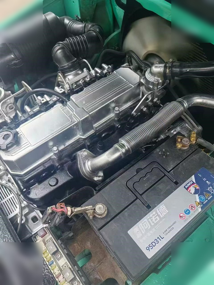 MITSUBISHI FD18 - Pirun më naftë: foto 2 MITSUBISHI FD18 - Pirun më naftë: foto 2