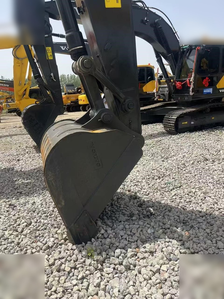 VOLVO EC240 - Ekskavator me zinxhirë: foto 3 VOLVO EC240 - Ekskavator me zinxhirë: foto 3