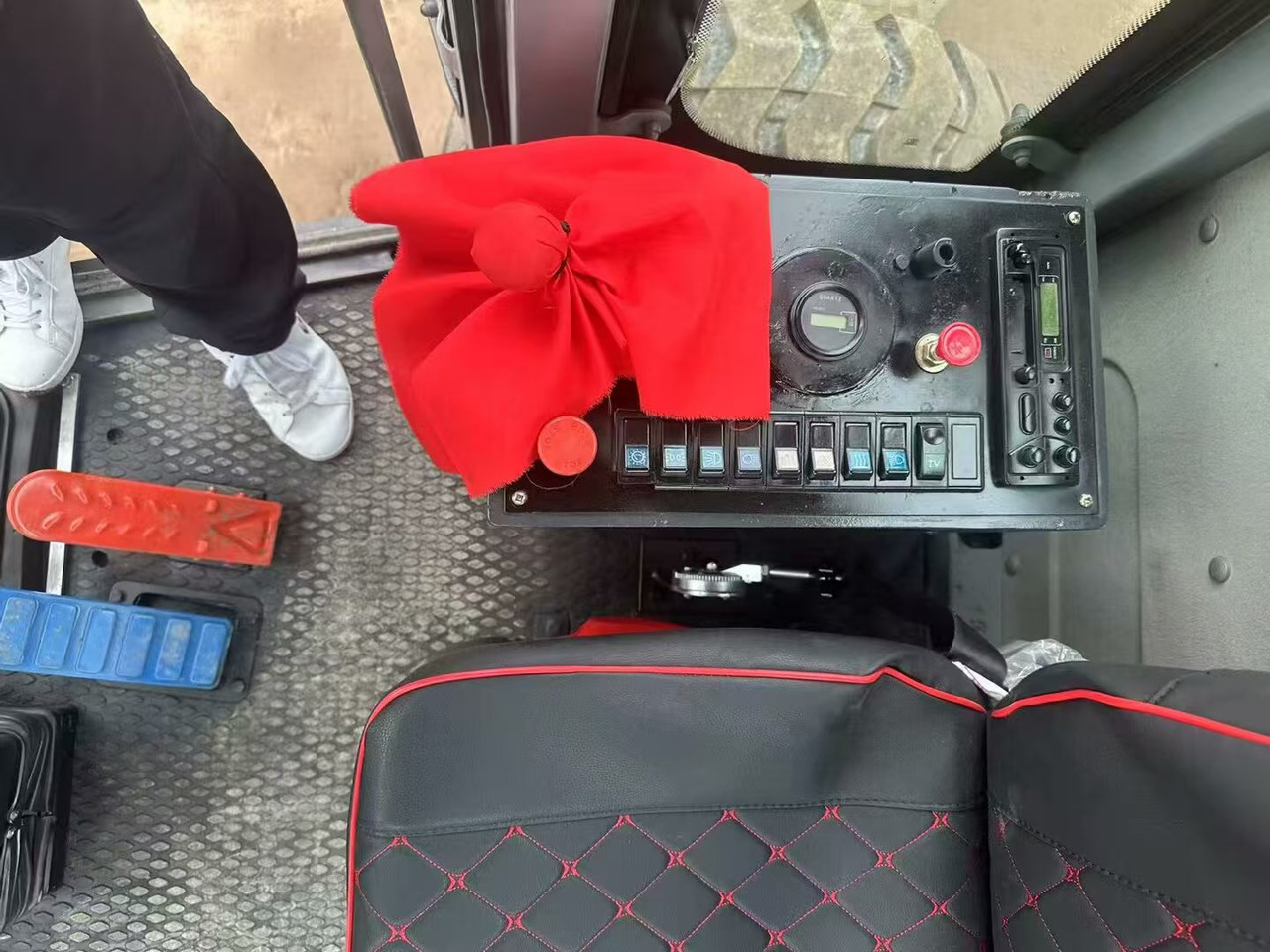 Makinë niveluese XCMG GR2153: foto 12 Makinë niveluese XCMG GR2153: foto 12