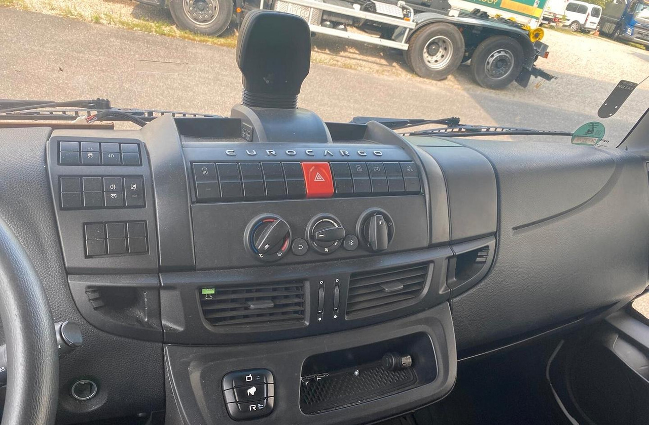 IVECO EUROCARGO 75E19 EURO 6 2018 - Kamion me tendë: foto 5 IVECO EUROCARGO 75E19 EURO 6 2018 - Kamion me tendë: foto 5