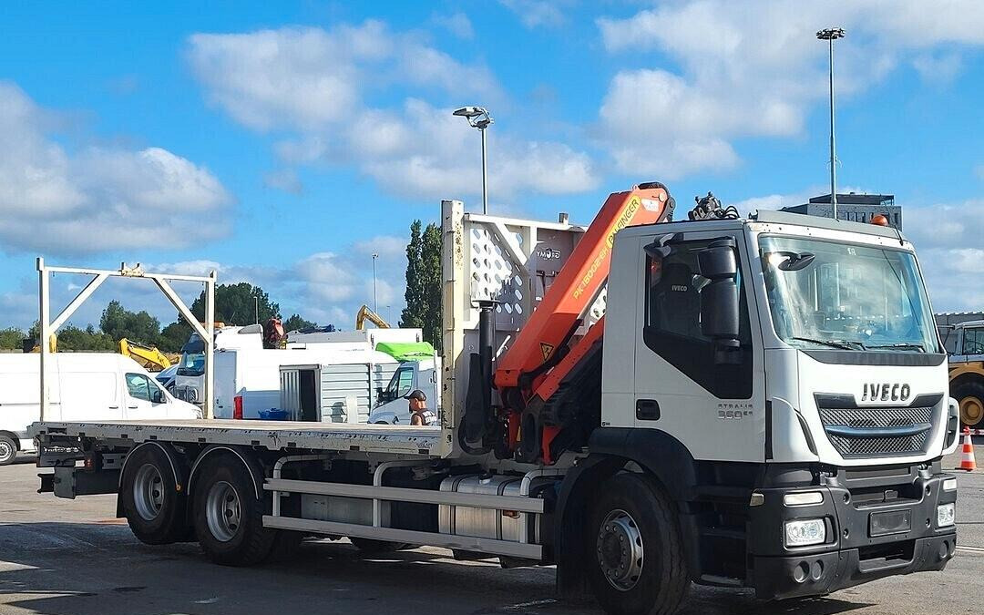 IVECO STRALIS 360 CASSONE FISSO E GRU PALFINGER - Kamion me karroceri të hapur, Kamion me vinç: foto 2 IVECO STRALIS 360 CASSONE FISSO E GRU PALFINGER - Kamion me karroceri të hapur, Kamion me vinç: foto 2