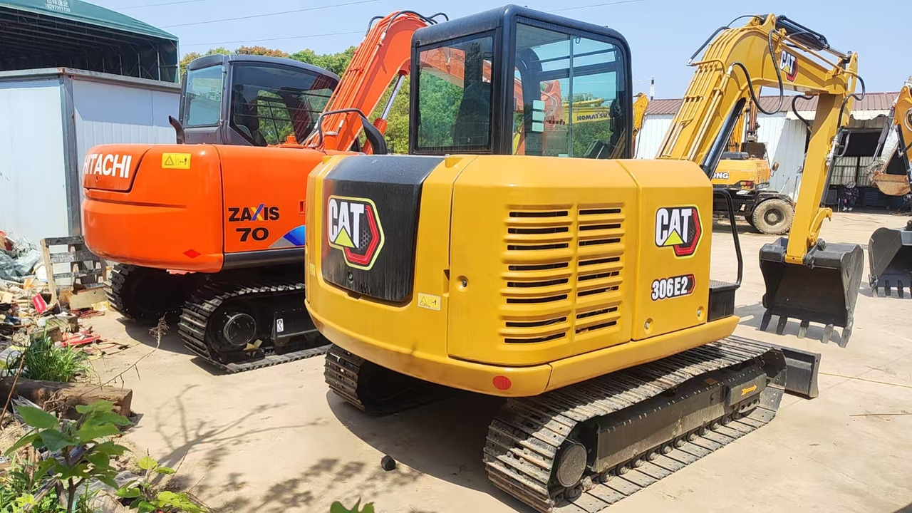CATERPILLAR CAT306E2 excavator in good price for sale - Miniekskavator: foto 1 CATERPILLAR CAT306E2 excavator in good price for sale - Miniekskavator: foto 1