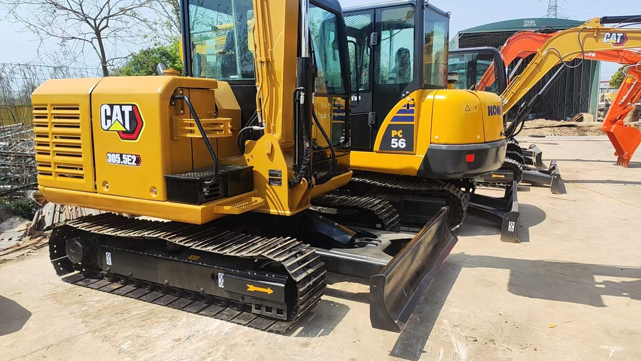 CATERPILLAR CAT306E2 excavator in good price for sale - Miniekskavator: foto 4 CATERPILLAR CAT306E2 excavator in good price for sale - Miniekskavator: foto 4