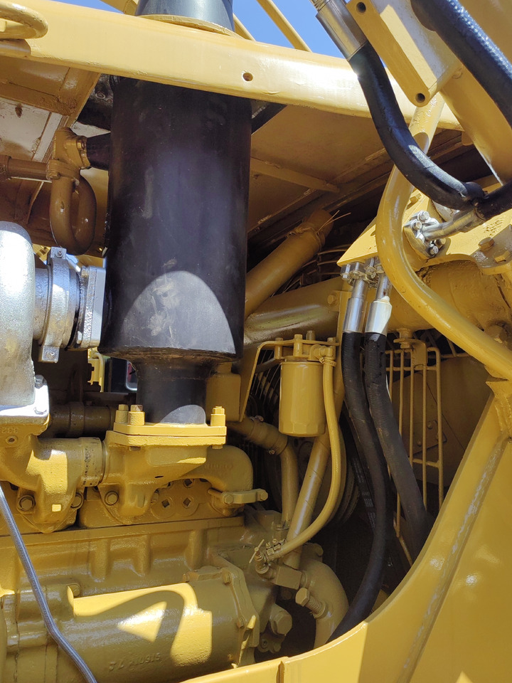 CATTERPILLAR CATD7G Bulldozer in stock for sale at good price - Buldozer: foto 5 CATTERPILLAR CATD7G Bulldozer in stock for sale at good price - Buldozer: foto 5