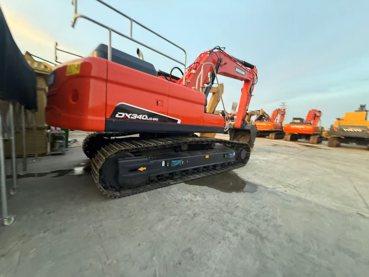 DOOSAN DOOSAN DX340 Crawler excavator for sale good quality for sale at low price - Ekskavator me zinxhirë: foto 5 DOOSAN DOOSAN DX340 Crawler excavator for sale good quality for sale at low price - Ekskavator me zinxhirë: foto 5