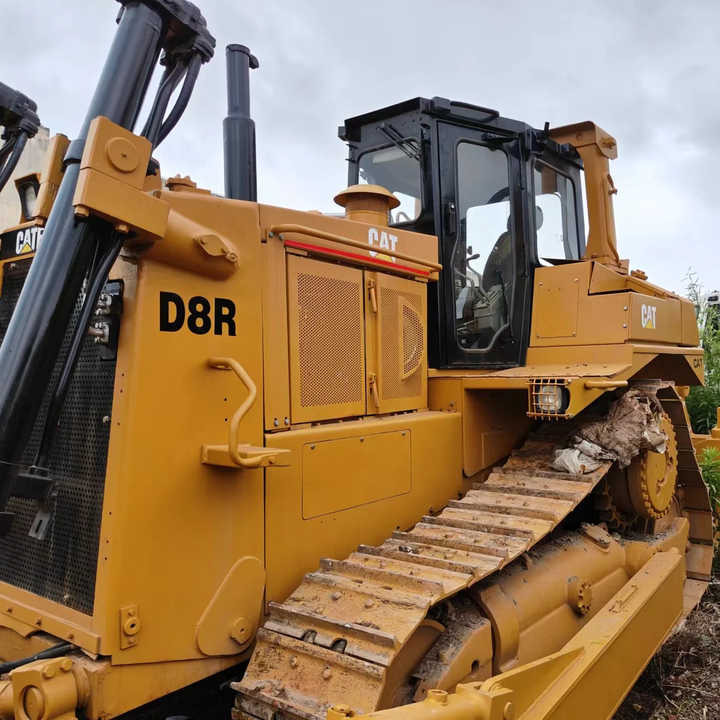 Good Condition D8r Mini Bulldozer New Crawler Bulldozer with Parts Price Bulldozers - Buldozer: foto 1 Good Condition D8r Mini Bulldozer New Crawler Bulldozer with Parts Price Bulldozers - Buldozer: foto 1