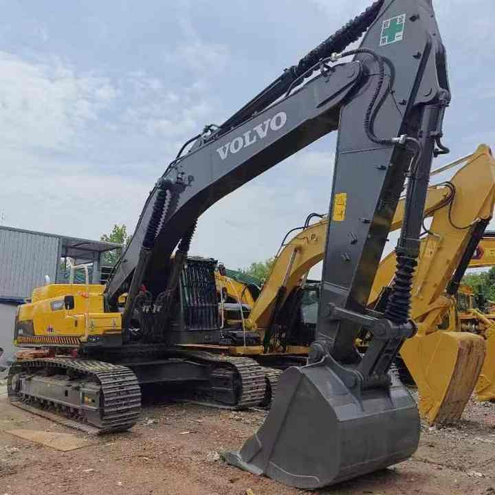 Good Condition VOLVO EC480DL Excavator Low Price Large Hydraulic Crawler Excavator volvo 480dl for Sale - Ekskavator me zinxhirë: foto 3 Good Condition VOLVO EC480DL Excavator Low Price Large Hydraulic Crawler Excavator volvo 480dl for Sale - Ekskavator me zinxhirë: foto 3