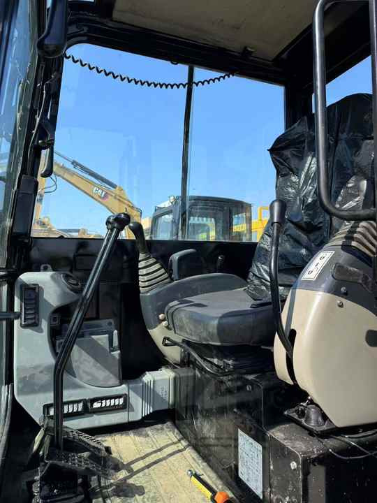Mini Cat Brand Cat 305 Small Excavator in Stock Used Mini Excavator CAT305.5E2 CAT306 CAT307 CAT308 With Good Condition - Miniekskavator: foto 5 Mini Cat Brand Cat 305 Small Excavator in Stock Used Mini Excavator CAT305.5E2 CAT306 CAT307 CAT308 With Good Condition - Miniekskavator: foto 5