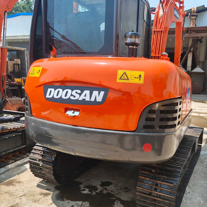 Original Second-hand Doosan DH60-7 Excavator Is in Good Condition Strong and Simple Maintenance - Ekskavator me zinxhirë: foto 5 Original Second-hand Doosan DH60-7 Excavator Is in Good Condition Strong and Simple Maintenance - Ekskavator me zinxhirë: foto 5